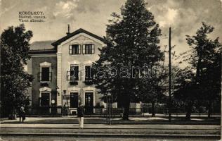 Köbölkút, Vasútállomás; kiadja Tóth Vilmos / Nádraz. stanica / railway station