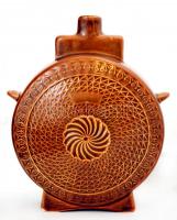 Gránit pohár, fehér mázas, jelzett, hibátlan, m:11 cm és egy jelzett román kulacs mázas kerámia, hib...