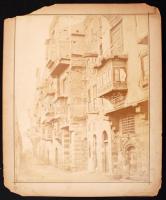 cca 1870 Félix Bonfils (1831-1885): Egyiptom, Kairó, városkép, aláírva az üveglemezen, Bonfils az elsők között ismerte fel a fotóműkereskedelemben rejlő lehetőségeket, 28x22 cm, karton (sérült) 33x27 cm
