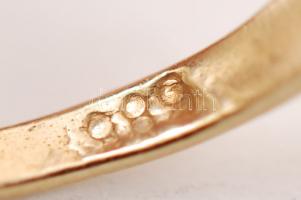 14 K arany gyűrű, kövekkel, 48-as méret, jelzett / 14 C gold ring 1,62g