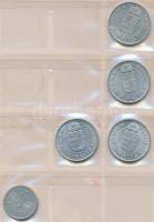 241db-os magyar és külföldi fémpénz gyűjtemény érmetartó albumban, benne római érmék, krajcárok, job...