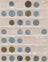241db-os magyar és külföldi fémpénz gyűjtemény érmetartó albumban, benne római érmék, krajcárok, job...