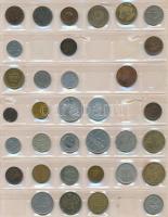 241db-os magyar és külföldi fémpénz gyűjtemény érmetartó albumban, benne római érmék, krajcárok, job...