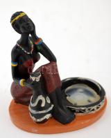 Festett, kagylókból és csigákból, "Kreuzberg, Rhön" felirattal, 19×13 cm + Afrikai nő mécsestartóval, m:11 cm