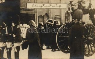 1916 Wien; Leichenzug Kaiser Franz Josef I. / the funeral Franz Joseph