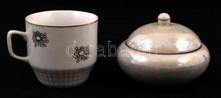 Vegyes porcelán tétel: bögrék, tálak, tányérok, gyöngyházfényű bonbonier, stb., több közülük jelzett...