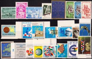 Europe 1961-1982 3 diff block set + 1 block + 7 diff sets + 9 stamps, Európa 1961-1982 3 klf blokksor + 1 blokk + 7 klf sor + 9 klf önálló érték 3 db stecklapon