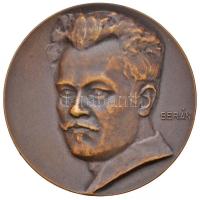 Berán Lajos (1882-1943) DN "Fadrusz János" Br emlékérem. "JOANNI FADRVSZ SCVLPTORI ARTE NATI INCLYTVM POSONIVM" (41mm) T:2 Hungary ND "János Fadrusz" Br commemorative medallion. Szign.: Lajos Berán (41mm) C:XF HP 1105.