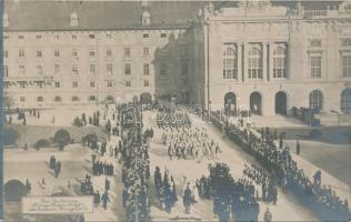 1916 Wien, Der Leichenzug Kaiser Franz Josef I. am Burgplatz / the funeral of Franz Joseph