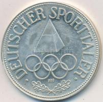 Németország DN "Világ fiataljai sportban egyesülve / Német Sporttallér" Ag emlékérem (14.7...