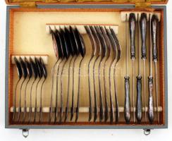 Díszes orosz étkészlet: 6 db kés, 6 db villa, 6 db kanál, 6 db desszertes kanál, saját dobozában