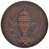 1947. "Szabadság Kupa Sakkbajnokság" Br plakett. Szign.: Csatlós (57mm) T:2