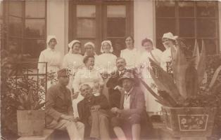 1915 Ipolyság, kórház, nővérek, katona, csoportkép / hospital, nurses, soldier, photo (EK)