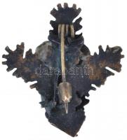 ~1930-1940. Cu vadászjelvény vadkanagyar berakással (32x30mm) T:2