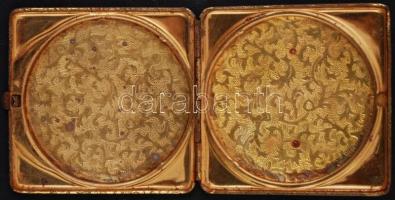 2 db kis réz szelence, egyik ásványokkal