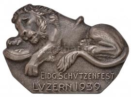 Svájc 1939. &quot;Szövetségi Lövész Fesztivál - Luzern&quot; fém jelvény &quot;P. KRAMER&quot; gyártói jelzéssel (34,5x24mm) T:2 Switzerland 1939. &quot;Eidgenössisches Schützenfest - Luzern&quot; metal badge with makers mark &quot;P. KRAMER&quot; (34,5x24mm) C:XF