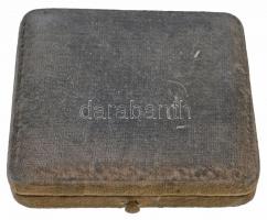 1938. "Müller Méla emlékérem / Somló Sára 1938.VI.3-18." aranyozott fém emlékérem eredeti ...