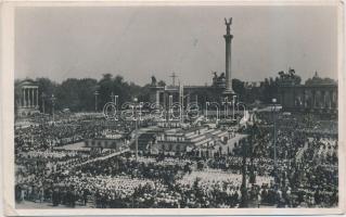 10 db RÉGI magyar, erdélyi és vajdasági városképes lap, fekete-fehér lapok, vegyes minőségű / 10 old postcards from Hungary, Transylvania and Vojvodina, black and white postcards, mixed quality