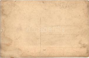 I. világháborús magyar tüzérek / WWI Hungarian artillerymen, ammunition loading; photo (fl)