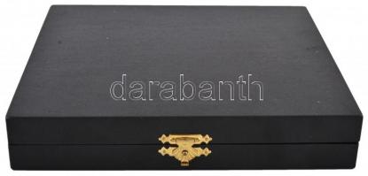 Kósa István (1953-) 2003. "Magyar építészet remekei" sorozat (Nemzeti Múzeum, Pesti Vigadó...