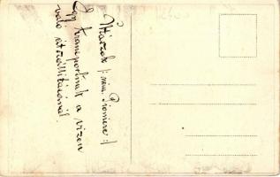 1909 Utászok egy transzportnak a vízen való átszállításánál / K.u.K. army, pioneer unit assisting wi...