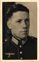 Military WWII, man from German Luftwaffe, Photo Frimberger, Nürnberg (EK)
