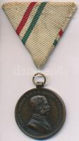 1914. "Ferenc József Bronz Vitézségi Érem" Br kitüntetés nem hozzávaló mellszalaggal. Szign.: Tautenhayn T:2 Hungary 1914. "Franz Joseph Medal for Bravery bronze" Br medal with not original ribbon. Sign.: Tautenhayn C:XF