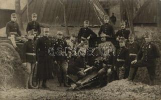 Szombathely, magyar tüzér katonák tölténnyel és ágyuval, csoportkép, 'Futosevits fényképész' photo (EK)