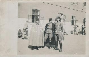 1912 Praha, Prag; Magyar katonák csoportképe / Hungarian soldiers group photo (EB)