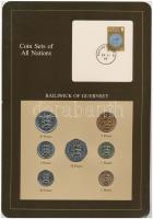 Guernsey 1979-1983. 1p - 1Ł 7xklf db, forgalmi szett felbélyegzett kartonlapon T:1 Guernsey 1979-1983. 1 Penny - 1 Pound 7xdiff, coin set on cardboard with stamp C:UNC