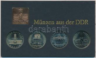 NDK 1978. 5M Cu-Ni (4xklf) Berlin 750 éves + Berlin emlékérem, díszszett T:BU GDR 1978. 5 Mark Cu-Ni (4xdiff) Berlin 750 years old + Berlin medallion in case C:BU