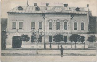 Arad, ismeretlen épület / unknown building; I. Kerpel hbrar, Bul. Reg. Maria 12 (EK)