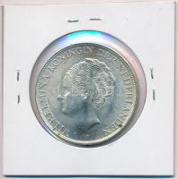 Curacao 1944. 2-1/2G Ag "Vilma" T:1-,2
Curacao 1944. 2-1/2 Gulden Ag "Wilhelmina&quot...