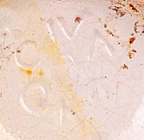 Gorka Iparművészeti Vállalatos írószertartó, repesztett mázas, jelzett, hibátlan, 9×13 cm