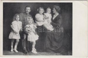 Charles IV, Zita and their children (EK)