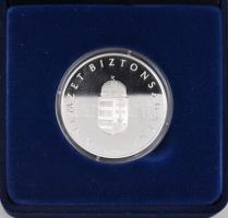 DN "Polgári Nemzetbiztonsági Szolgálatok 20 év / A Nemzet Biztonságáért" jelzett Ag emléké...