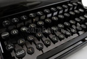 Olympia Progress típusú régi írógép