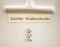 Wallendorf mosakodó akt, kézzel festett, apró mázhibával, jelzett, m:27 cm /Wallendorf nude woman fi...