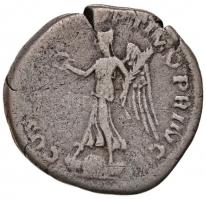 Római Birodalom / Róma / Traianus 103-111. Denár Ag (2,82g) T:3 ph.
Roman Empire / Rome / Trajan 103...