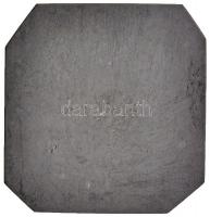 Murányi Gyula (1881-1920) DN "Önarckép" jelzetlen Zn plakett (43x45mm) T:2
Hungary ND &quo...