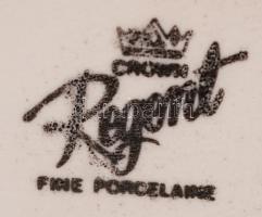 Regent vadász figura, porcelán, kézzel festett, jelzett, hibátlan, 34cm