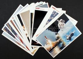 1980 18 db különféle űrkutatás témájú nyomtatott fotó: amerikai űrhajósok, űrfelvételek, stb., külön...