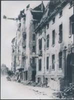 1945 Budapest romokban, dr. Kunszt János (1892 -1960) korabeli felvételeiről készült későbbi nagyítá...