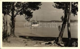 18 db RÉGI magyar városképes lap, vegyes minőség; Balaton és környéke / 18 old Hungarian town-view postcards, mixed quality; Balaton and its surrondings