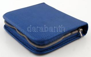 Pipere és manikűr készlet kisollóval, tükörrel, kefe, fésű, stb