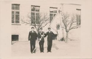 1933 Nagykőrös, Református Gimnázium, zászlótartók csoportképe / photo