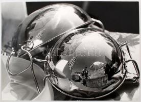 cca 1970 Balásy Pál: Rézüstök, feliratozott vintage fotóművészeti alkotás, 30x40 cm