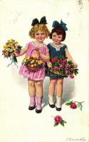 Little girls with flowers s: Kranzle