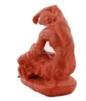 Tóth Valéria (1943-): Elhagyatva. Terrakotta, jelzett, hibátlan, m:24 cm, h:21 cm