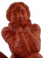 Tóth Valéria (1943-): Merengő. Terrakotta, jelzett, hibátlan, m:26 cm, h:14 cm